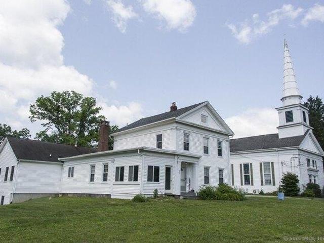 House for sale in Gaylordsville, Connecticut