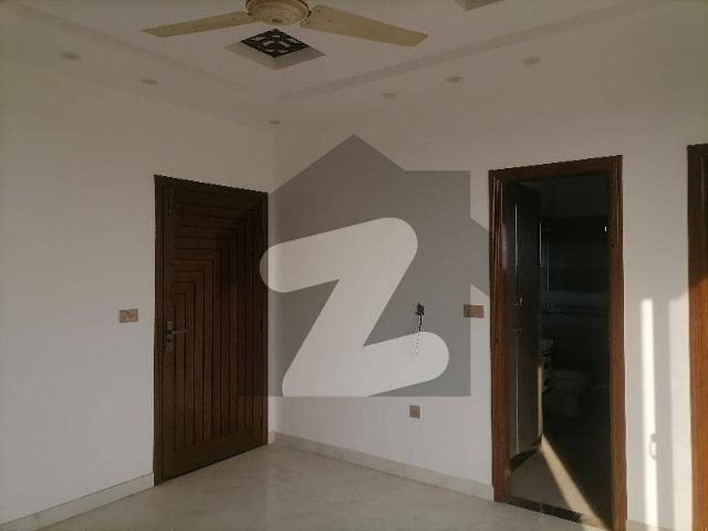 House for sale in Faisalabad, Islamabad Capital Territory