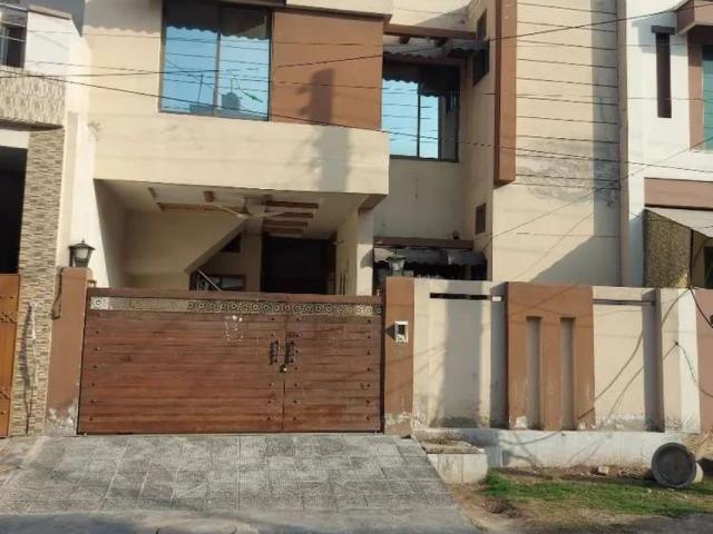 House for sale in Faisalabad, Islamabad Capital Territory