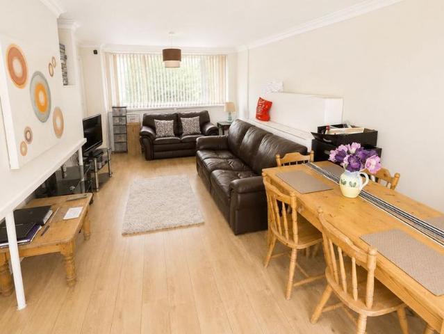 House for rent in Pouchen End, Hertfordshire