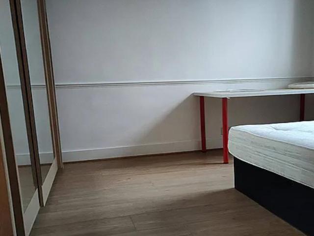 House for rent in Charlton, Greater London