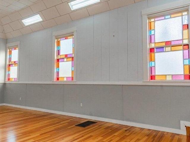 House for sale in Maine
