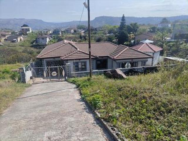 House for sale in Chatsworth