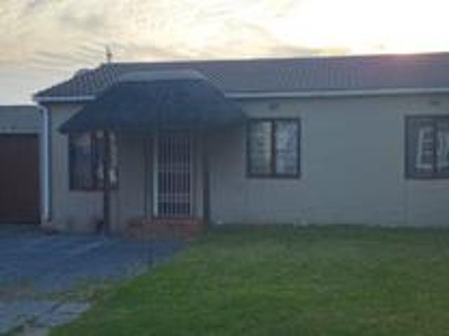 House for sale in Blue Downs, Western Cape