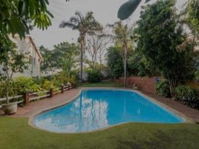 Commercial for sale in La Mercy