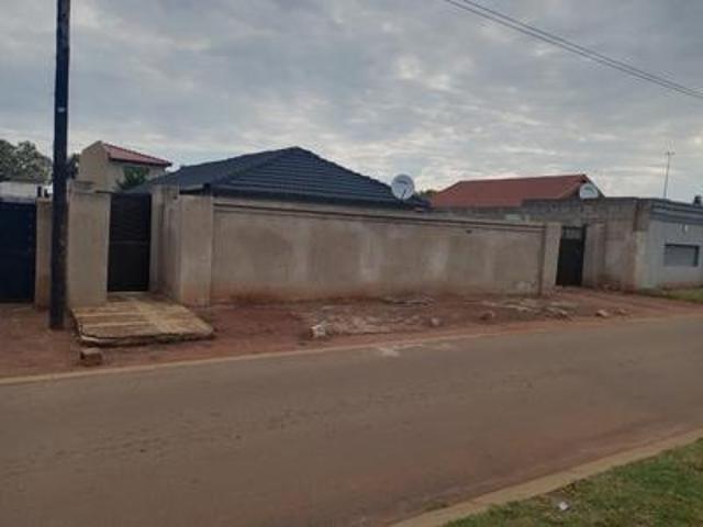 House for sale in Soweto, Gauteng