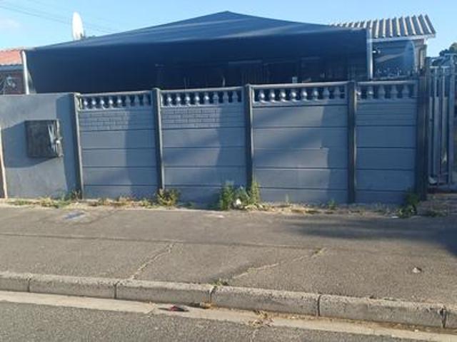 House for sale in Cape Town, Western Cape