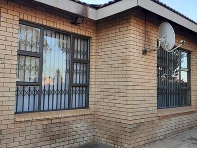 House for sale in Orange Farm
