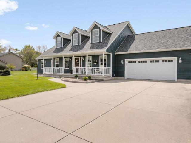 House for sale in Osceola, Indiana