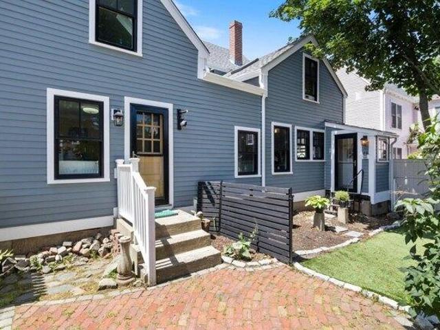 House for sale in New Hampshire