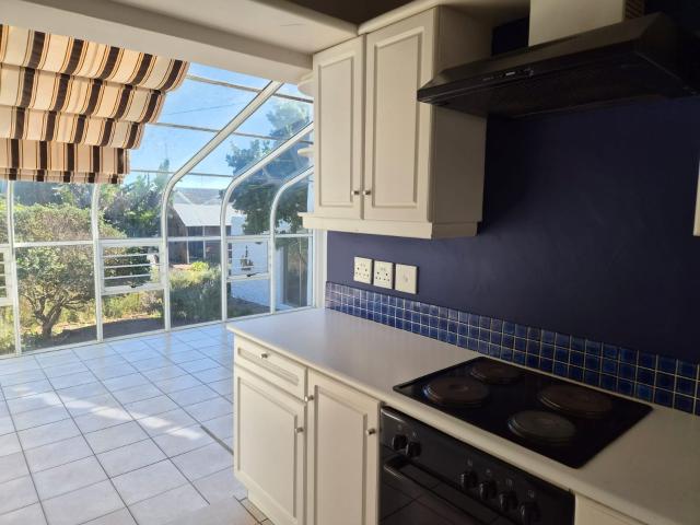 House for rent in Flamingo Vlei, City of Cape Town