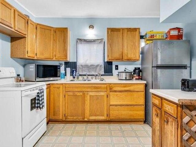 House for sale in Richmond, Maine