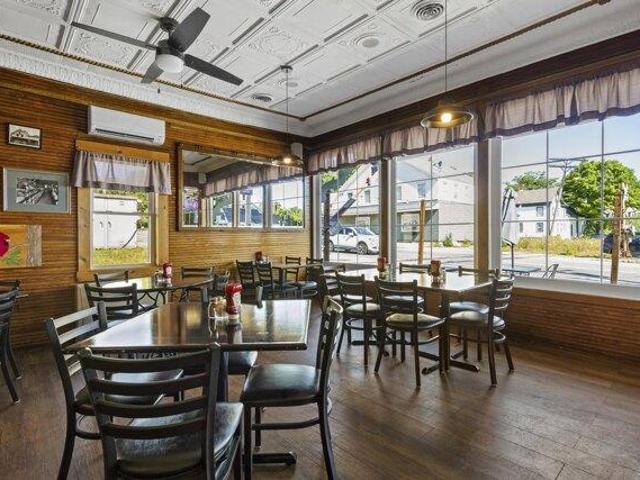 House for sale in Richmond, Maine