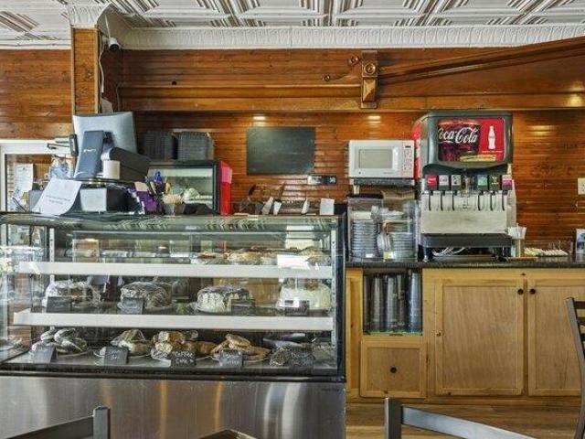 House for sale in Richmond, Sagadahoc County