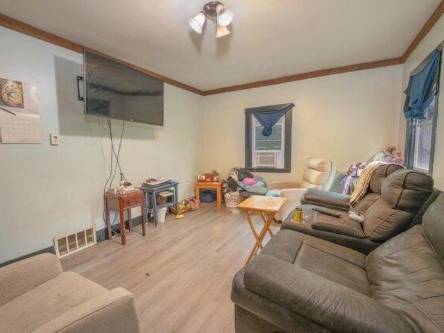 House for sale in Richmond, Maine