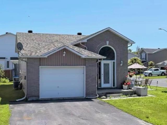 House for rent in Russell, Ontario