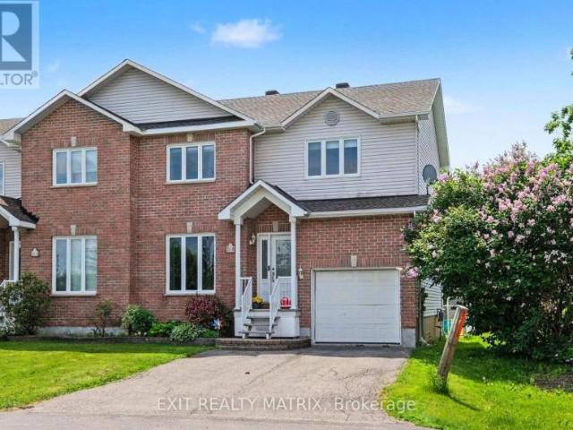 House for sale in Russell, Ontario
