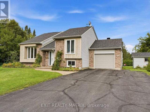 House for sale in Russell, Ontario