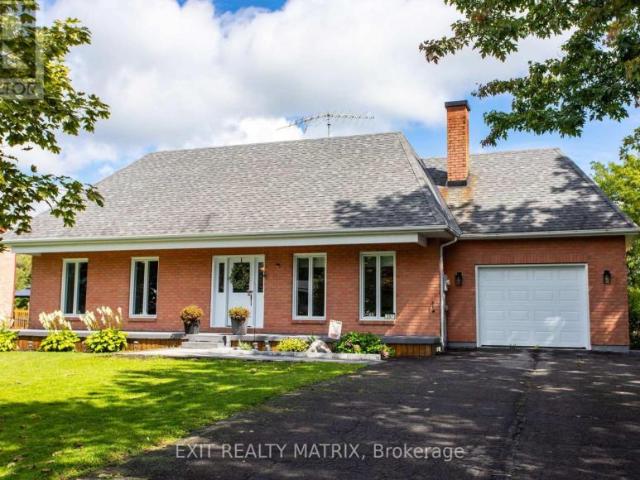 House for sale in Russell, Ontario
