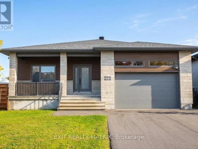 House for sale in Embrun, Russell
