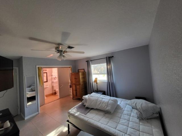 Room for rent in West Palm Beach, Florida