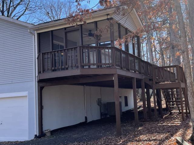 Room for rent in Lake of the Woods, Orange County
