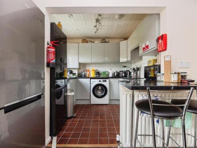 Room for rent in Fairlands, Guildford