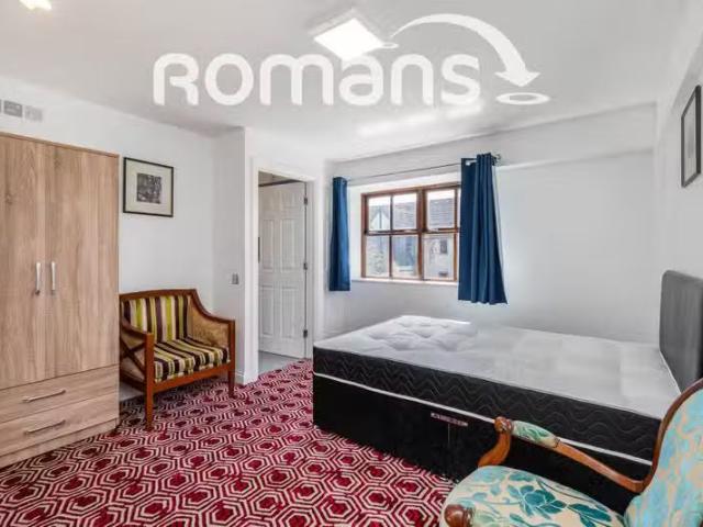 House for rent in Winterbourne