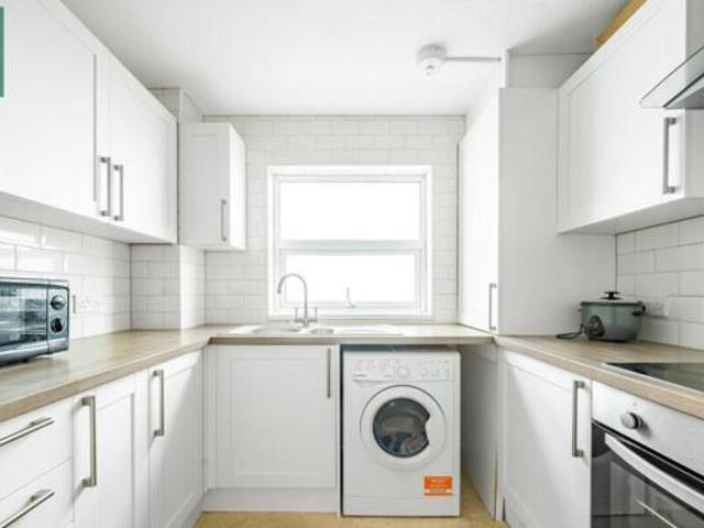 House for rent in Fishersgate, West Sussex
