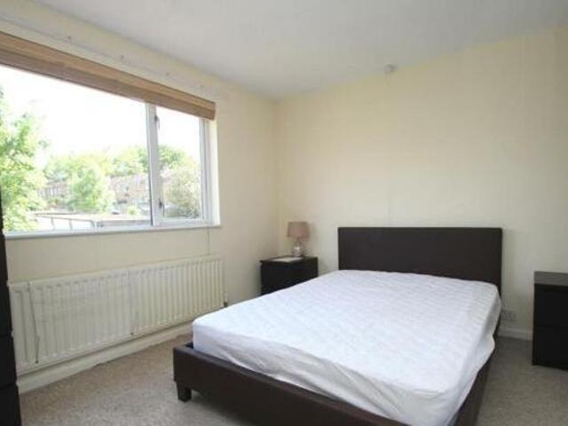 House for rent in Pouchen End, Hertfordshire