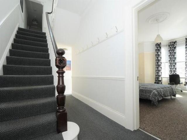 Room for rent in St.Judes, Mount Wise