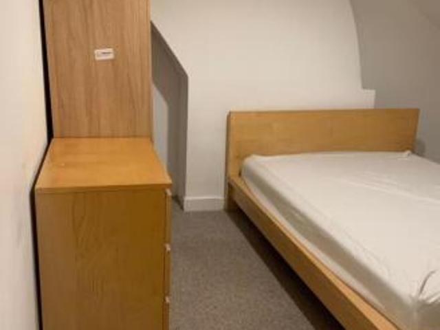Room for rent in Falcon Lodge, Wales