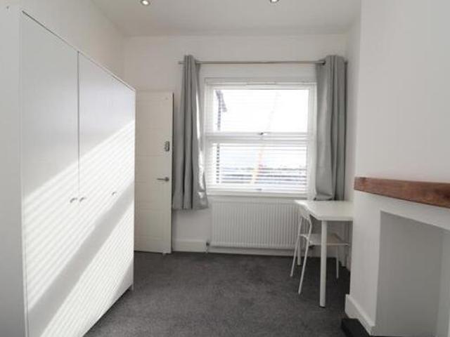 House for rent in Lyons, Greater London