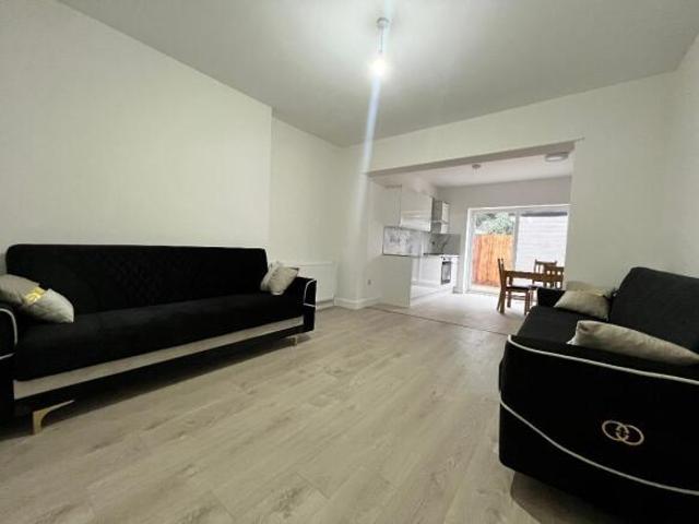 Room for rent in Cat Hill