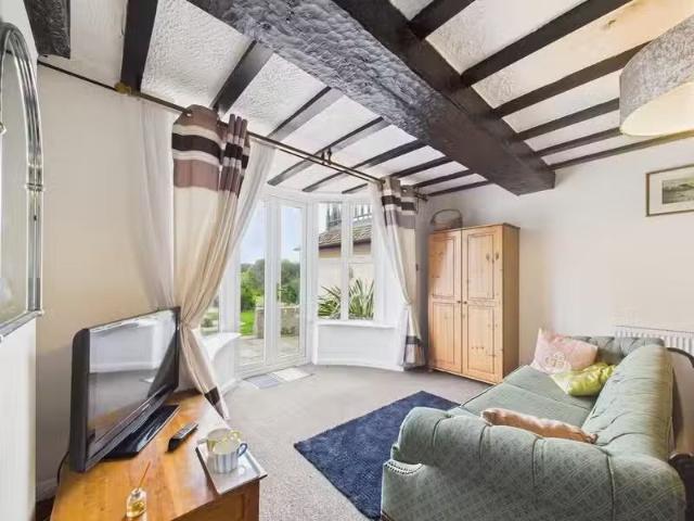 House for rent in Fishersgate, West Sussex