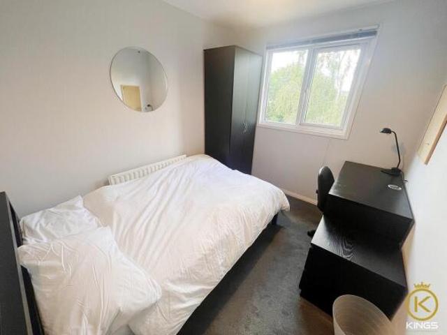 Room for rent in Fairlands, Guildford