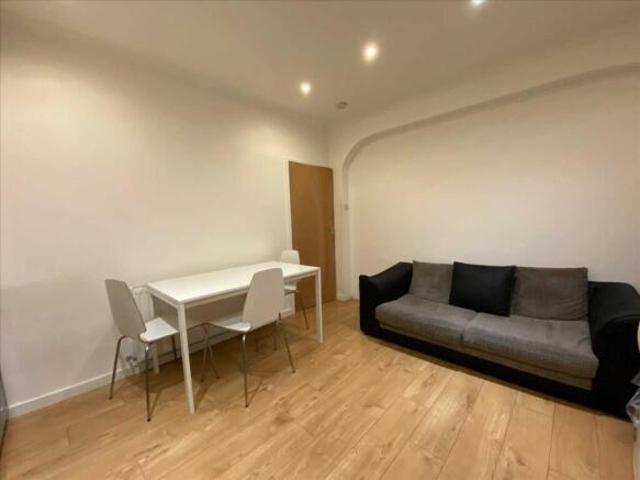 Room for rent in Acton, Greater London