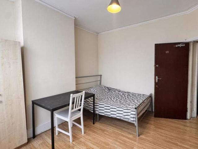 Room for rent in London Borough of Brent, Greater London
