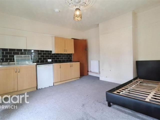 Room for rent in New Catton, East Bank