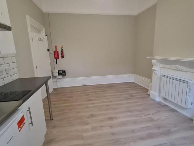 Room for rent in Kensal Town, Bayswater