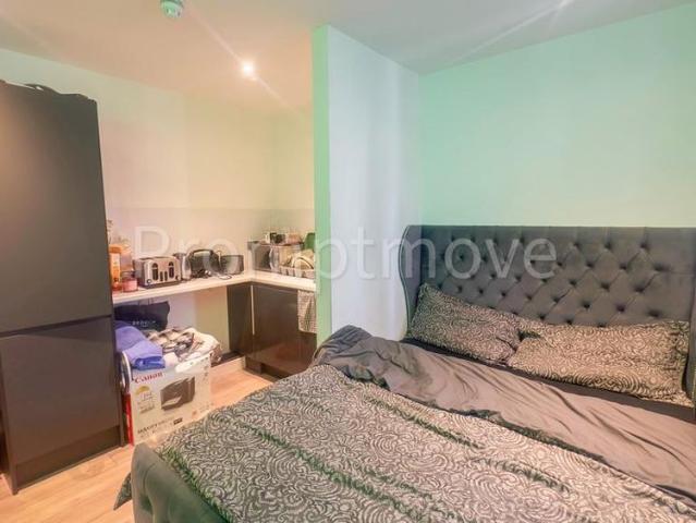 Room for rent in Spring Park, Luton