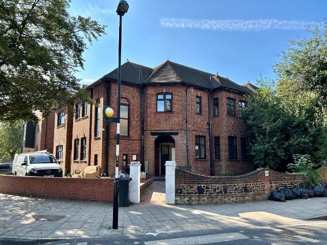 House for rent in Stroud Green, Greater London