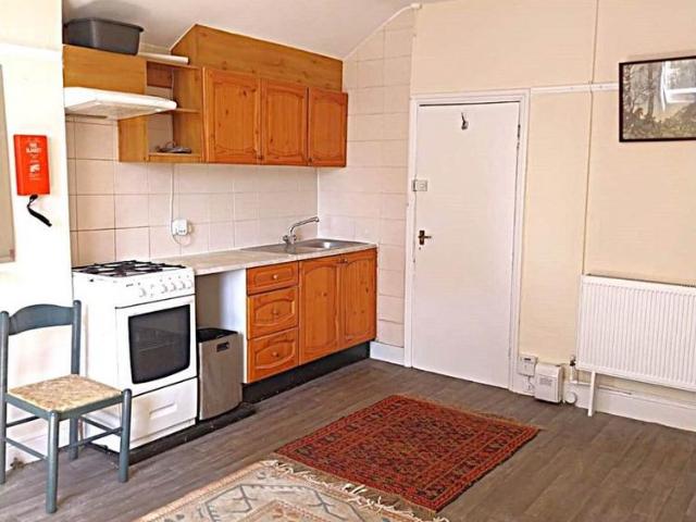 Room for rent in Fortis Green, Greater London