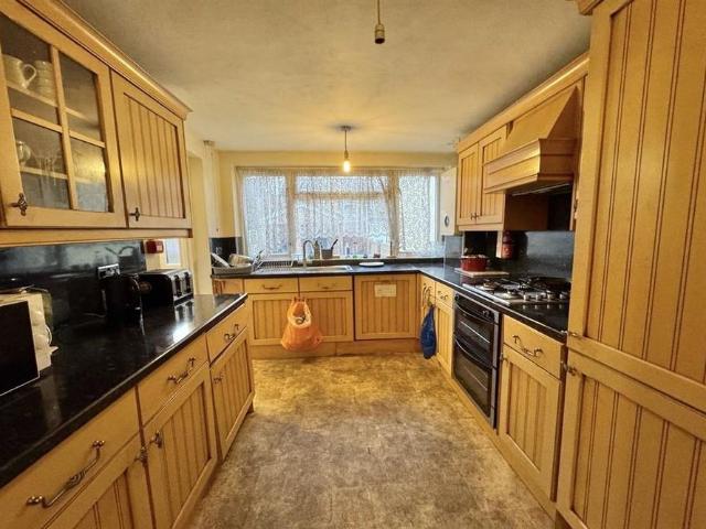 Room for rent in London Borough of Croydon, Greater London