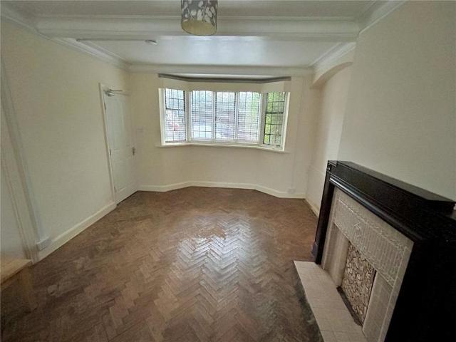 Room for rent in Widmore, Greater London