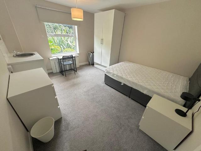 Room for rent in Witton, Crookhill