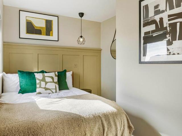 Room for rent in Caldermill, East Midlands