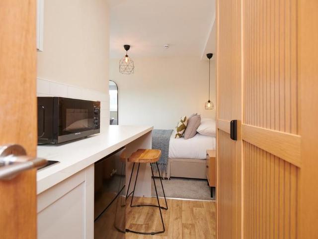 Room for rent in Caldermill, East Midlands