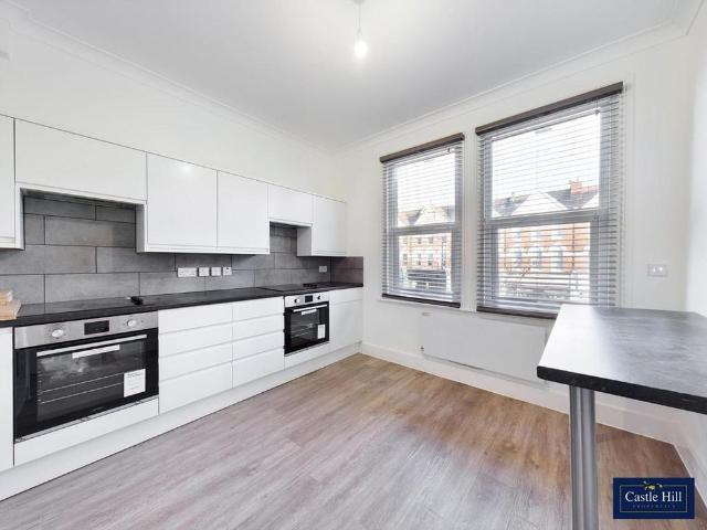 Room for rent in London Borough of Ealing, Hanwell
