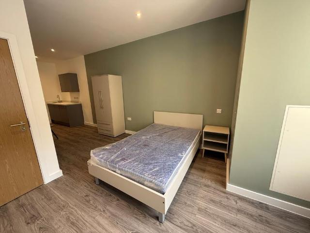 Room for rent in The Polygon, City Of Southampton
